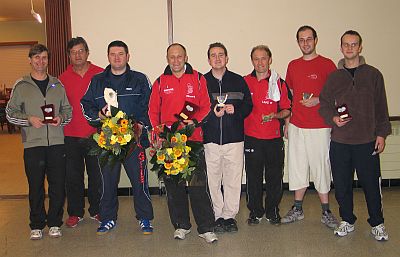Freddy Van Holderbeke (TTC Rooigem), Jean-Pierre Vlerick (sponsor TTCOB), Cakar Zekerya (TTC Rooigem), Kurt Rotsaert (TTCOB), Nico Malfait (TTCOB), Luc Bulckaert (TTCOB), Bert Kellens (TTC Effect), Kenneth Meirlaen (TTC Rooigem)